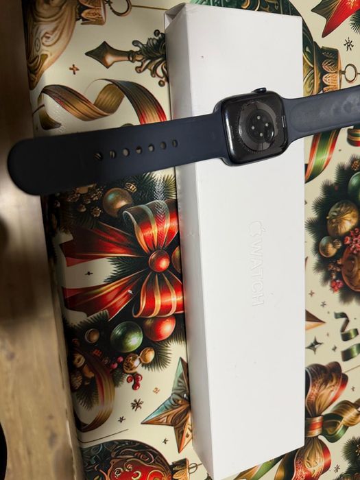 Apple Watch Seria 8 -45mm Black la cutie