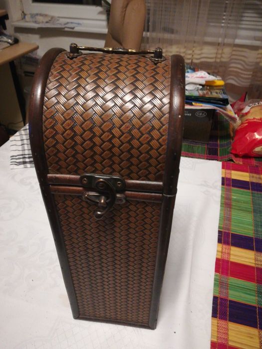 Продавам Луксозна кутия