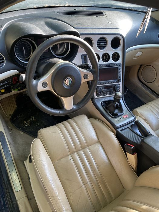 Se vinde Alfa Romeo