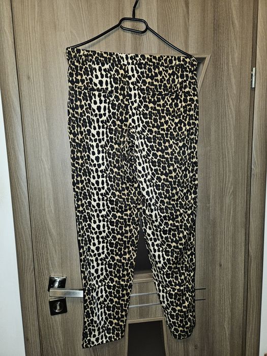 Pantaloni Mango, animal print,masura xs