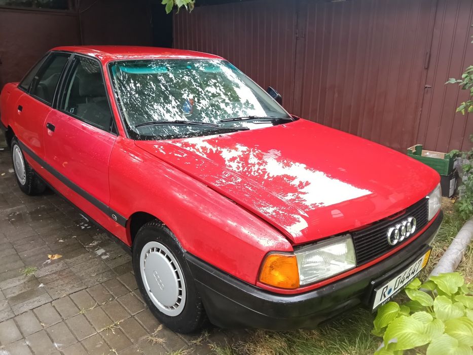 Piese Audi 80  an 1980- 1994 orice piesa sau unele modele întregi pe roti , secong hand