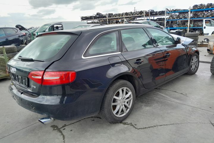 RAMPA INJECTOARE 06K133681A 06K133681A Audi A4 B8/8K (facelift)