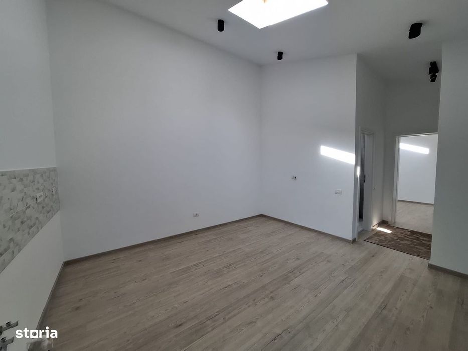 Studio in Vila , Centrala Proprie , Totul Nou L354