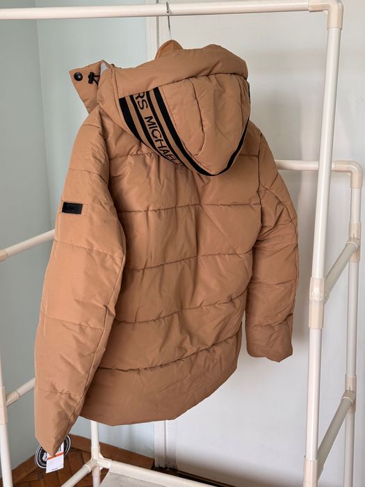 Чисто ново яке Майкъл Корс