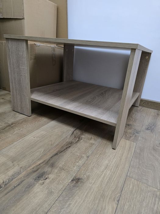 Măsuță în stare foarte bună.