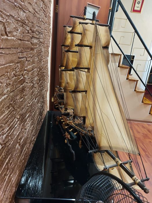 Кораблик парусный.