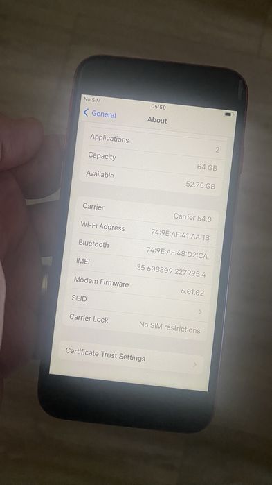 Vand iPhone 8 - 64 GB