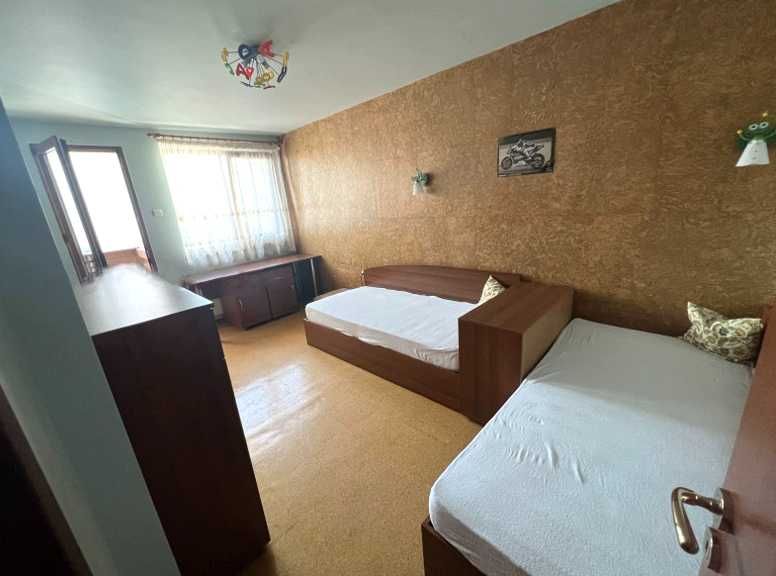 Дава се под наем Тристаен апартамент в Пловдив, Център - 100 кв.м за 475 € - Снимка #4