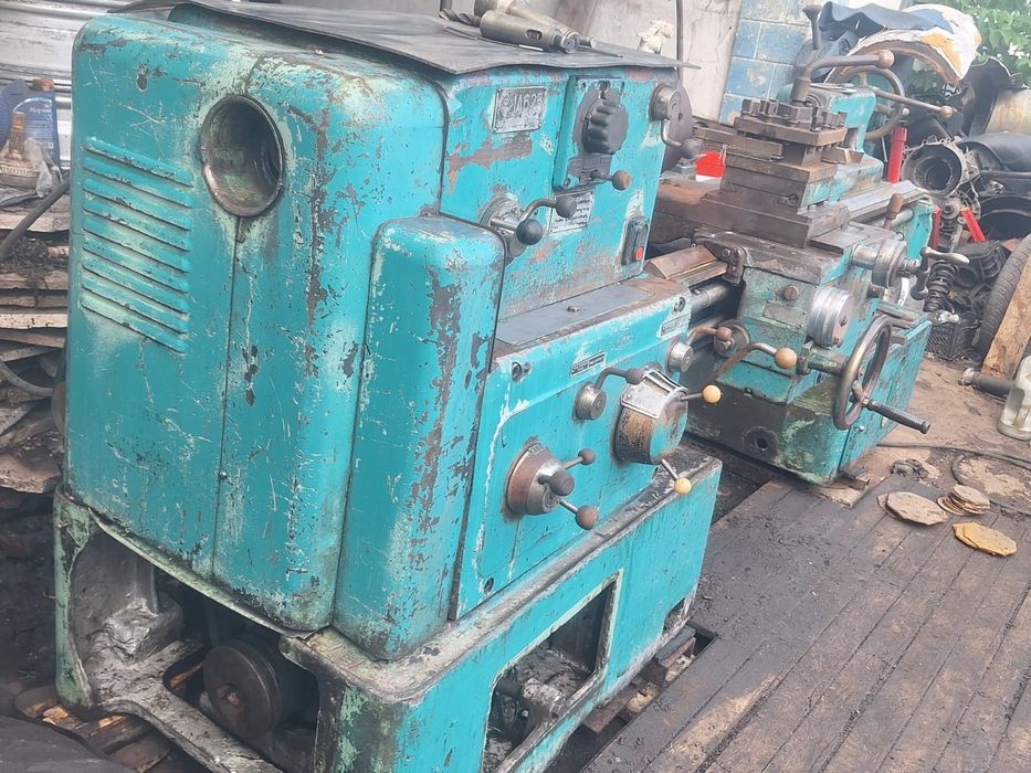 Токарный станок 1А625