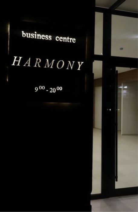 Сдам в аренду маникюрный стол