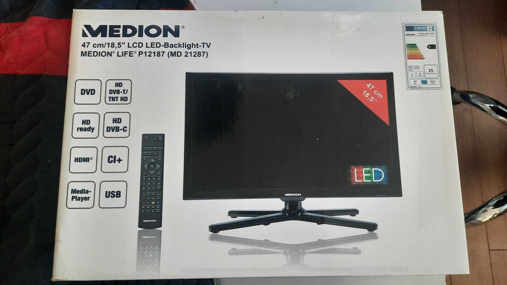 LED телевизор MEDION 12V