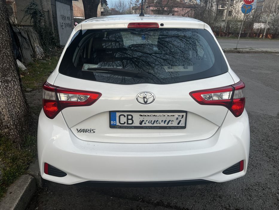 Toyota Yaris 1.5 CVT 5D Luna