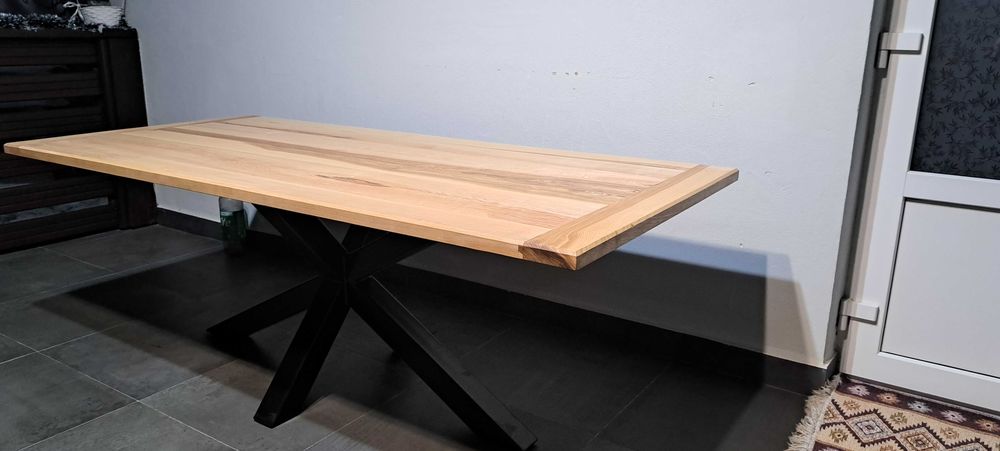 Masa de vanzare 2m lungime,90cm latime