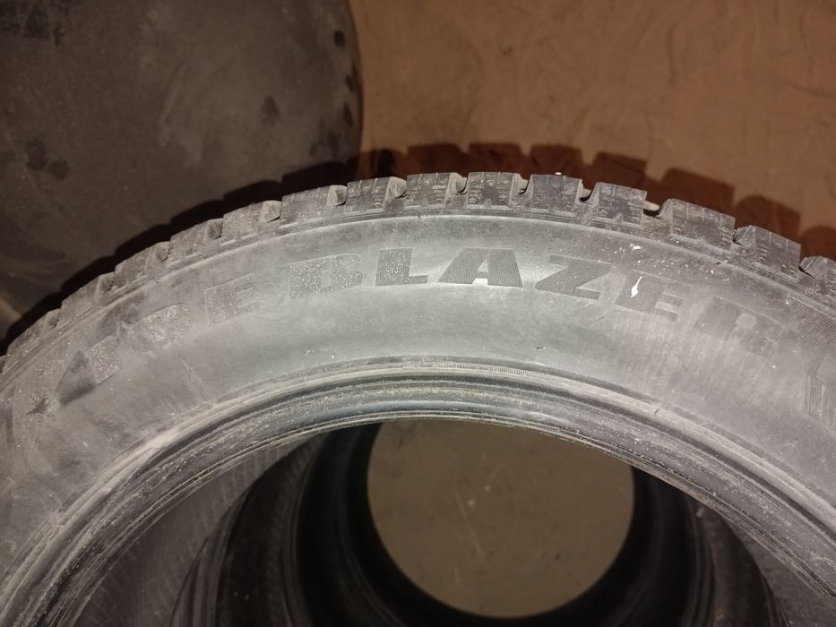 Продам зимние шины 205/55/16