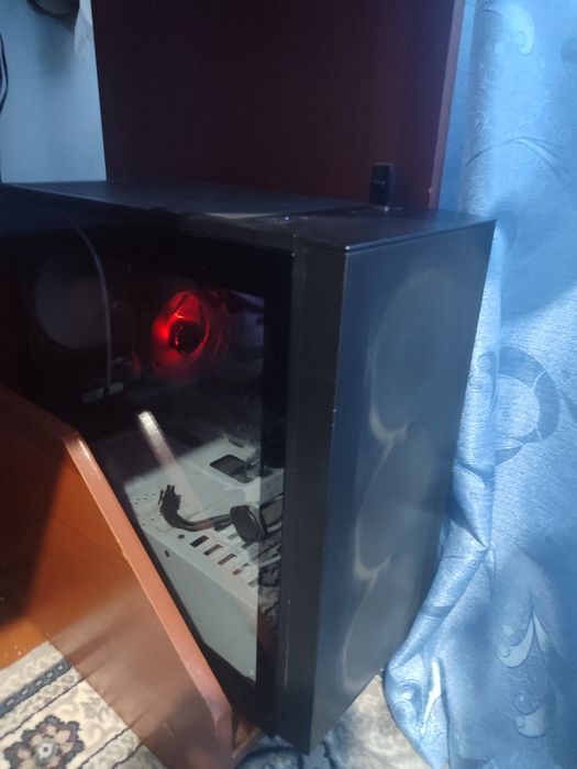 Ryzen 5 3400g, 1tb + 512gb, 16gb RAM, Vega 11