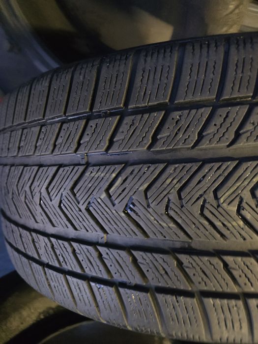 Anvelope iarna 275 35 22