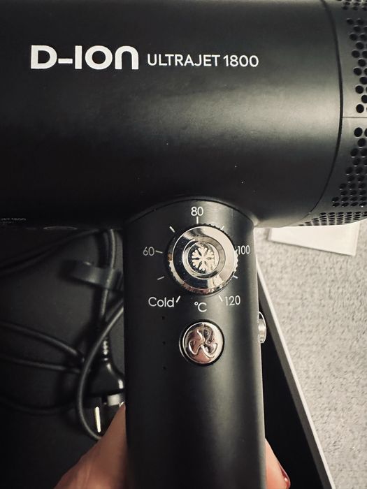 Сешоар гаранционен високоскоростен D-ION ULTRAJET 1800