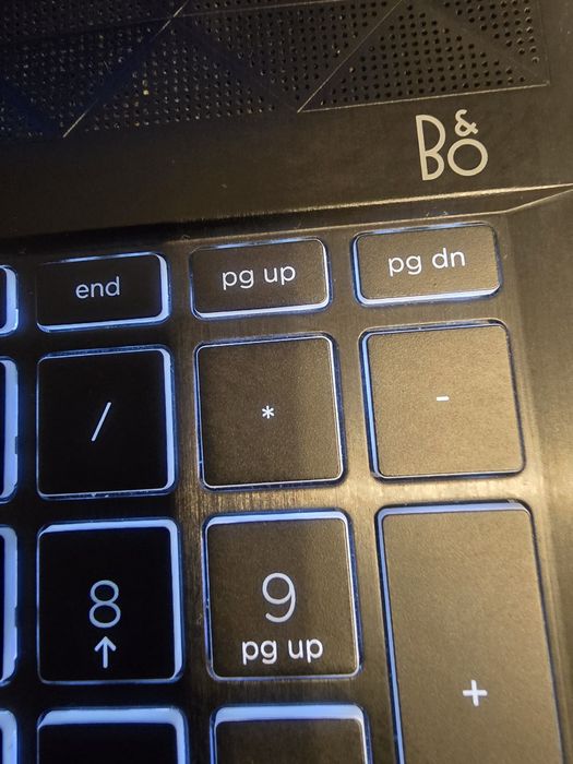 Laptop Hp Pavilion i5 gen 8 16gb ram gtx 1050ti fullhd