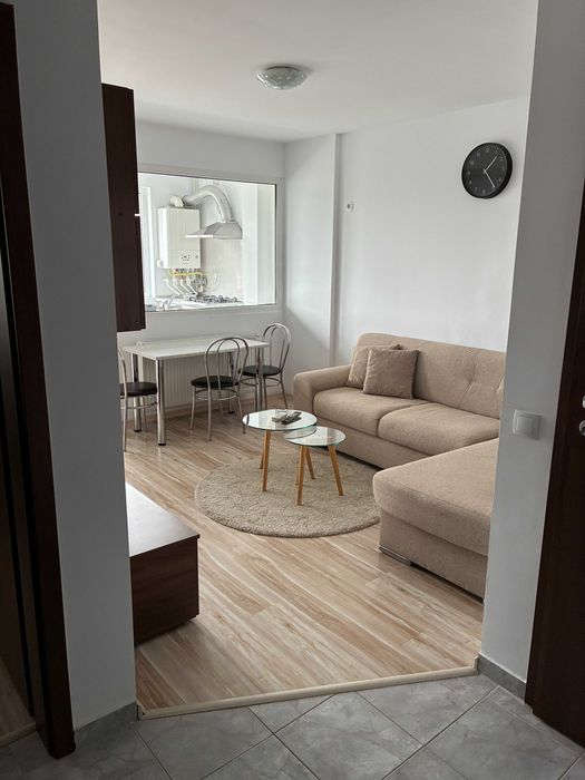 Proprietar inchiriez apartament 2 cam STUDIO 44mp et.4/5 TOT NOU 10 min mers metrou APARATORII PATRIEI M2 + parcare pt cei cu masina