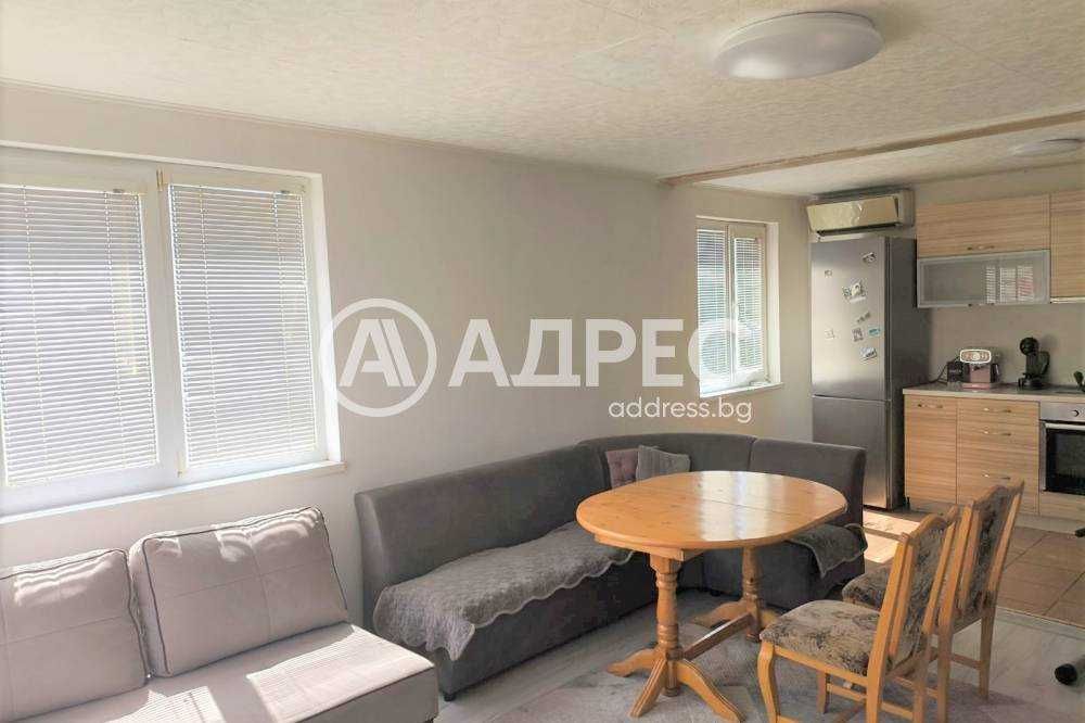 Продава се Етаж от къща в Разград, Житница - 108 кв.м за 1204 €/кв.м - Снимка #1