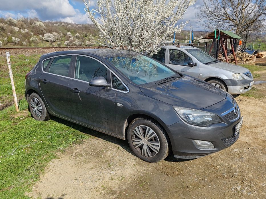 Opel Astra J 2010