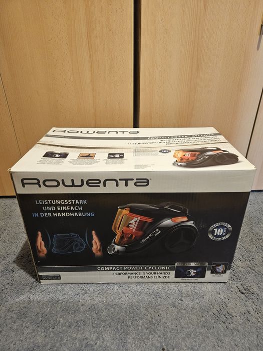 Aspirator fără sac Compact Power Cyclonic RO3753EA