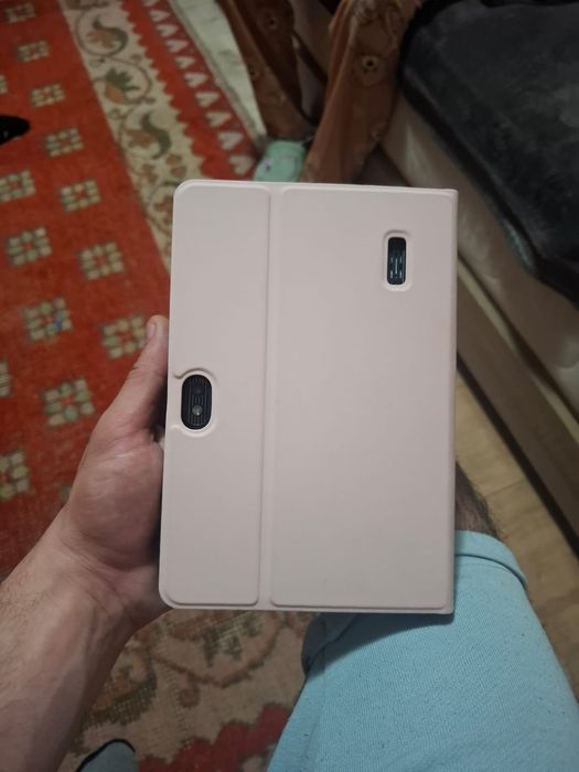 Vând schimb tabletă