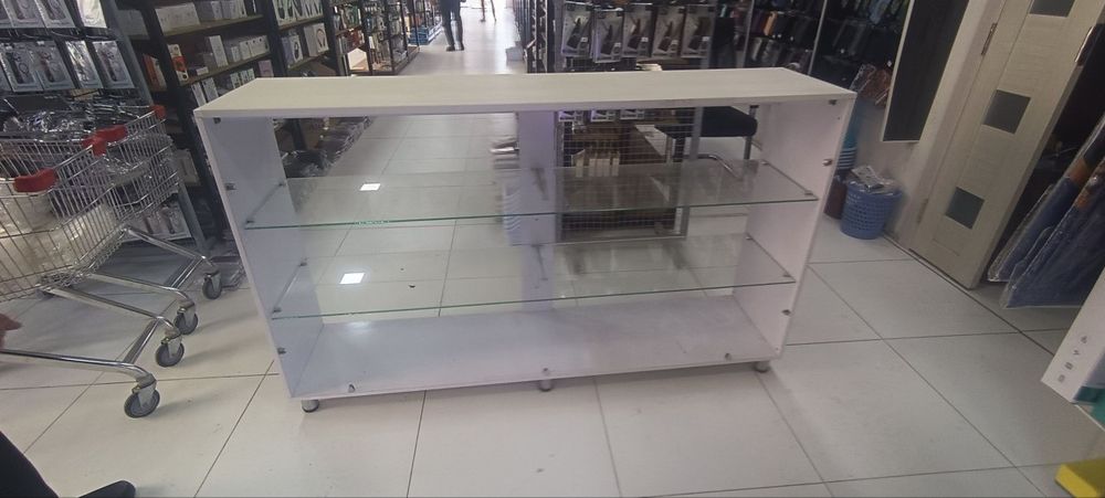 Pastavka stullar sotiladi arzon narxda