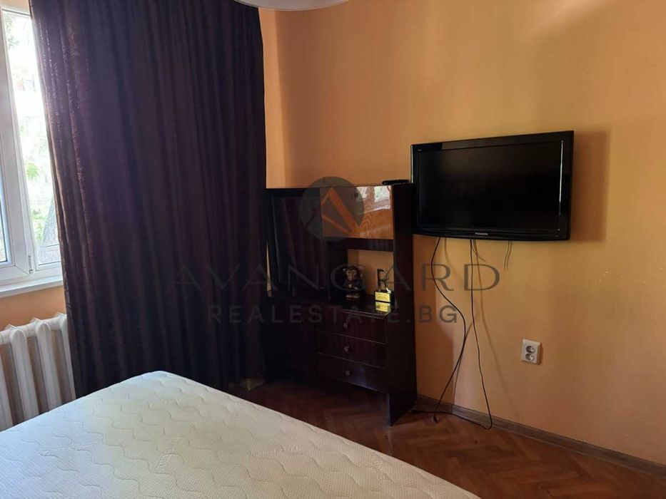 Продава се Многостаен апартамент в Пловдив, Христо Смирненски - 125 кв.м за 2000 €/кв.м - Снимка #8
