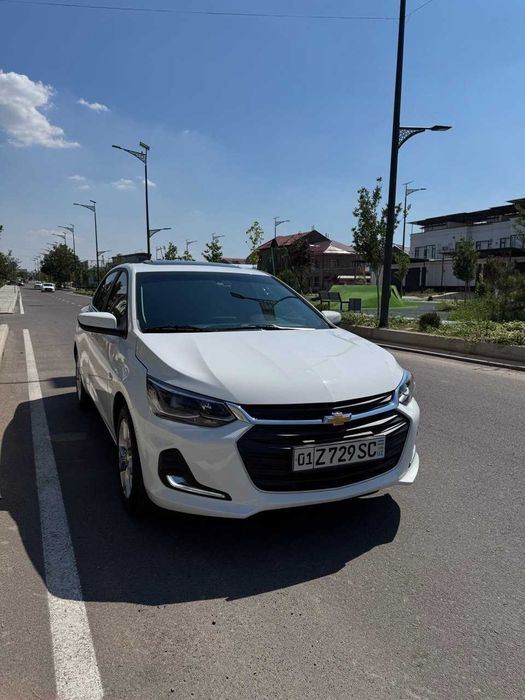Продается ONIX Premier 2 Turbo AT PLUS