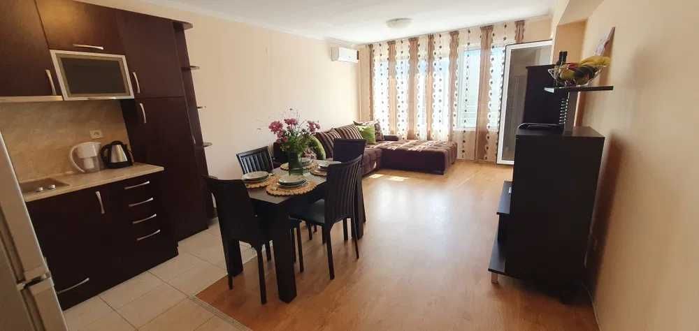 Дава се под наем Двустаен апартамент в Поморие - 75 кв.м за 255 € - Снимка #6