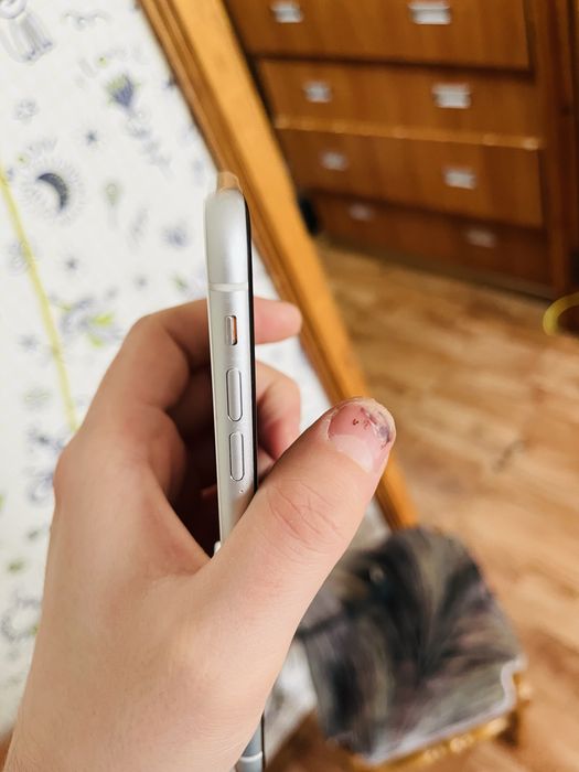 Iphone XR 64gb white.