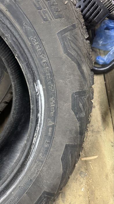 Продам два балона 265/65/17