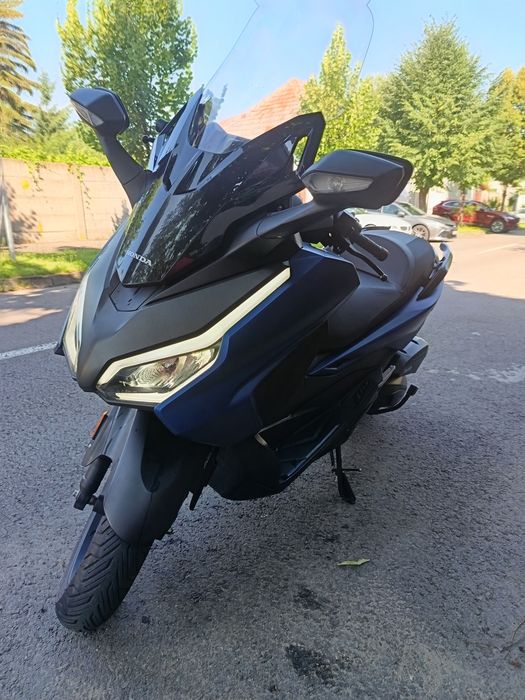 Honda Forza 125,15 cp,