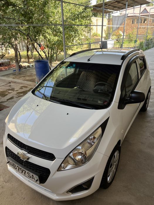 Спарк сотилади или обмен трекир 1 га доплата килинади