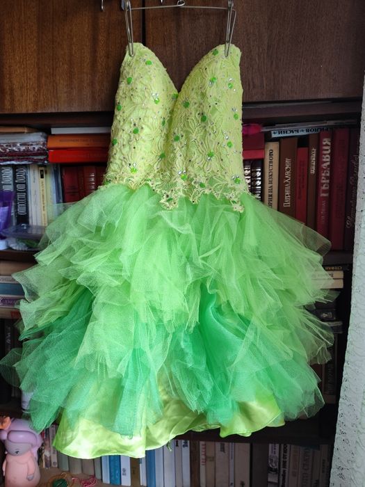 Официално облекло за момичета