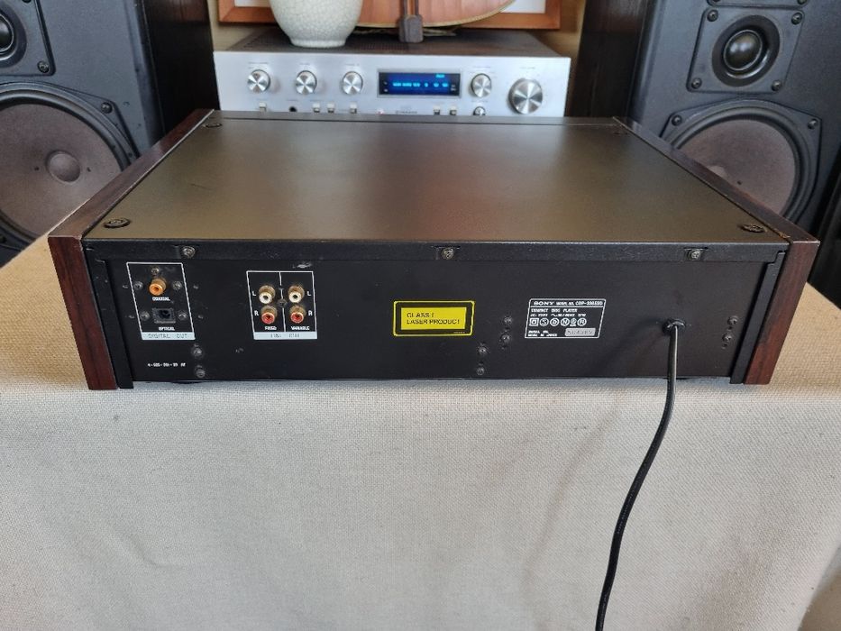 Cd Player Sony CDP - 338 ESD. Perfect functional.