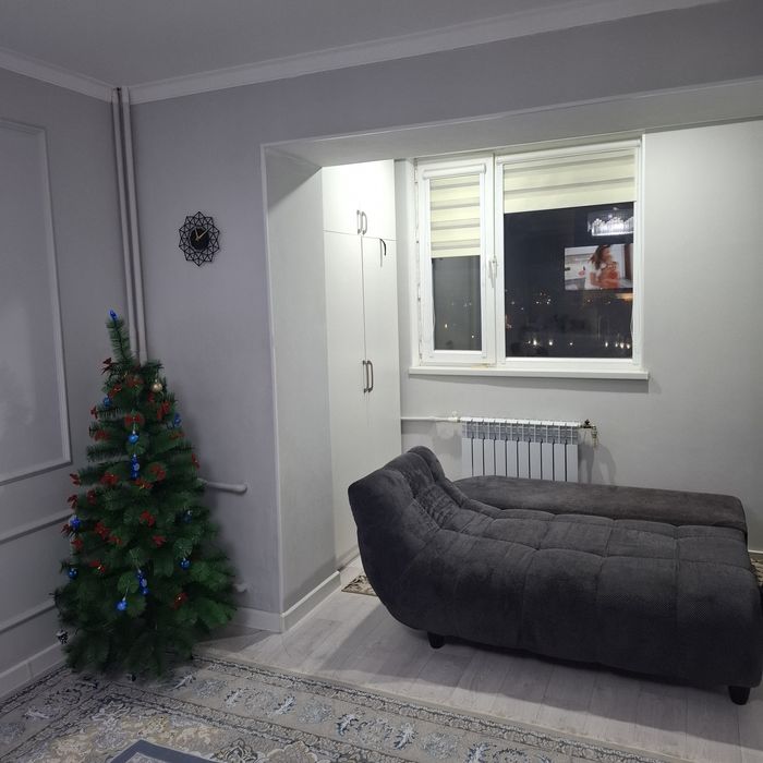 Диван трансформер можно поделить на части
Продаю уютный и стильны