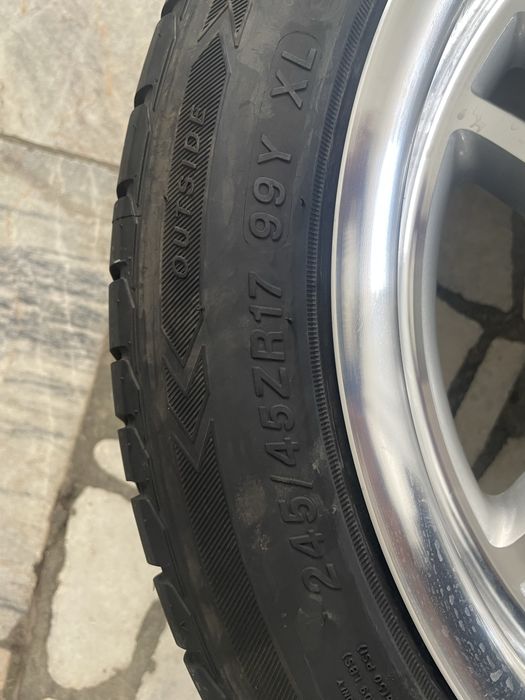 Продам диски с резиной БМВ оригинал!