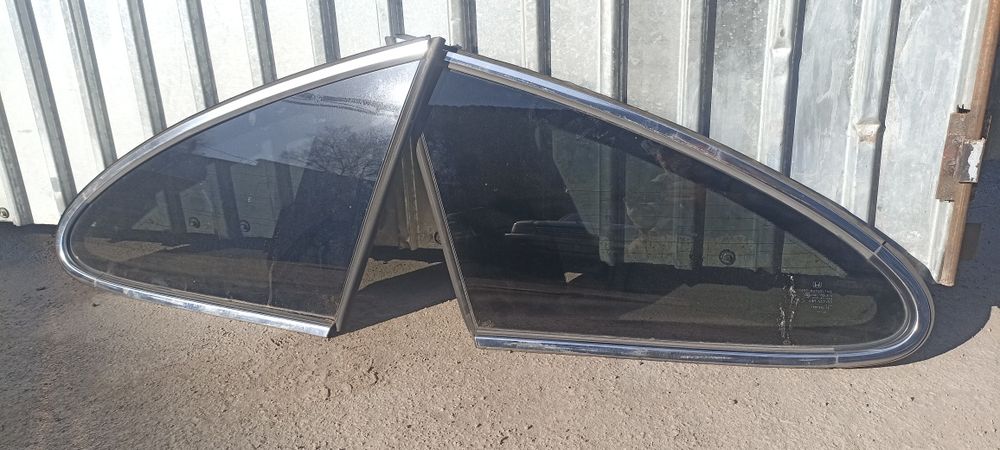 Стекло глухое Honda CR-V 07-11