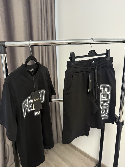 Compleu FENDI super calitate