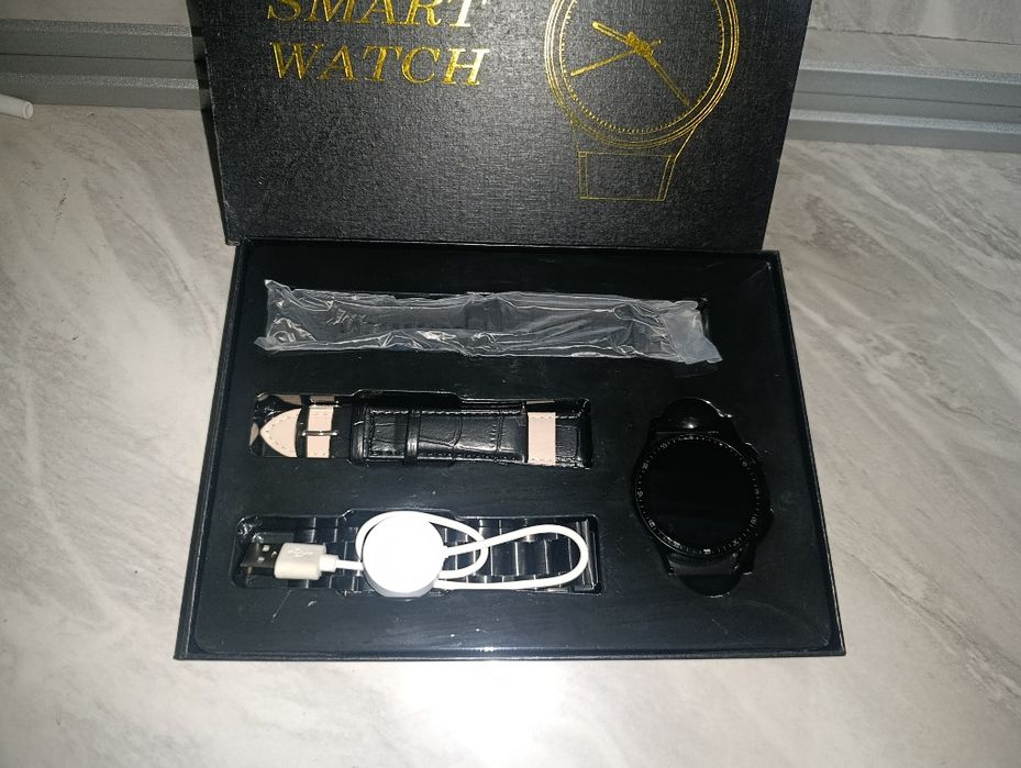 Smart wantch soat sotiladi