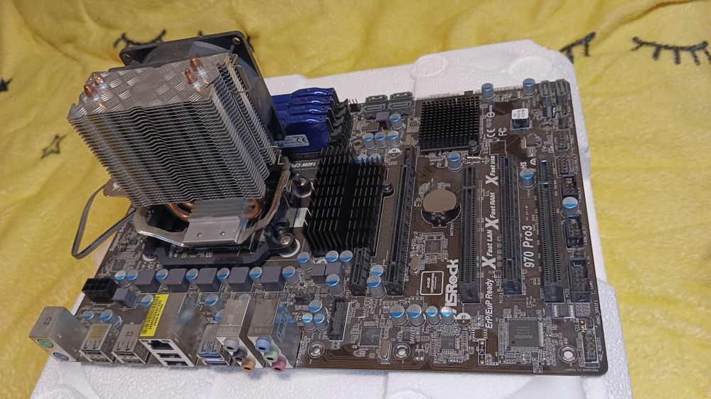 AMD FX-Motherboard+Rami DDR3