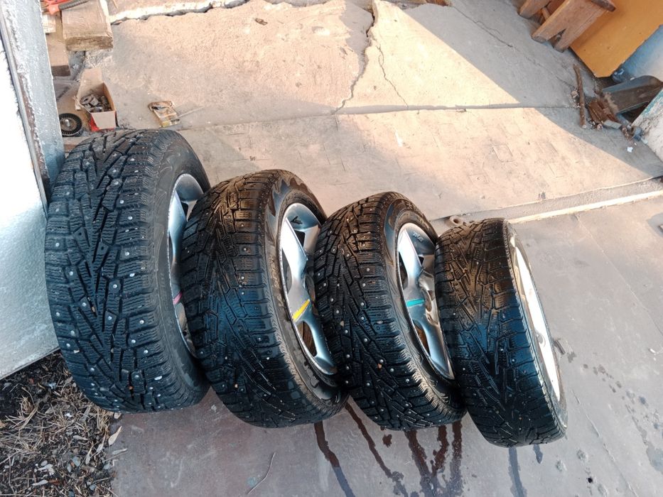 Продам колеса зимние