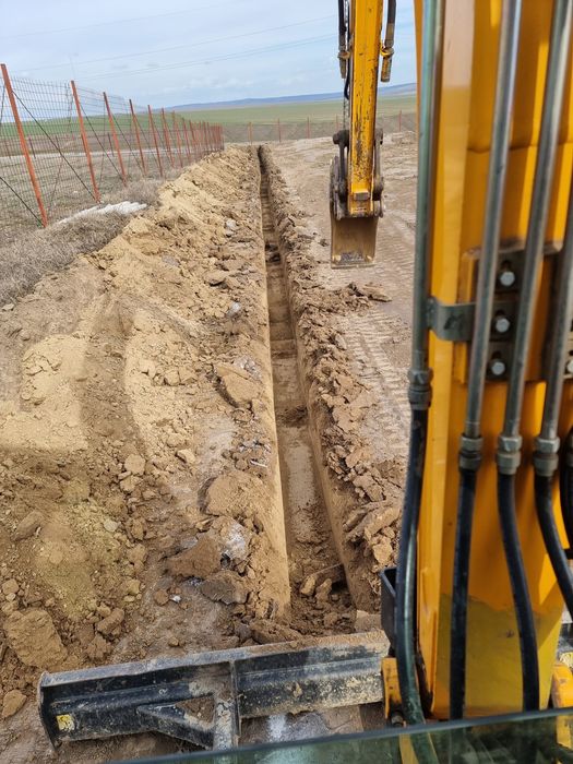 Miniexcavator de Inchiriat