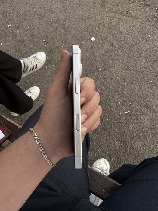 продам или обменяю iphone 16