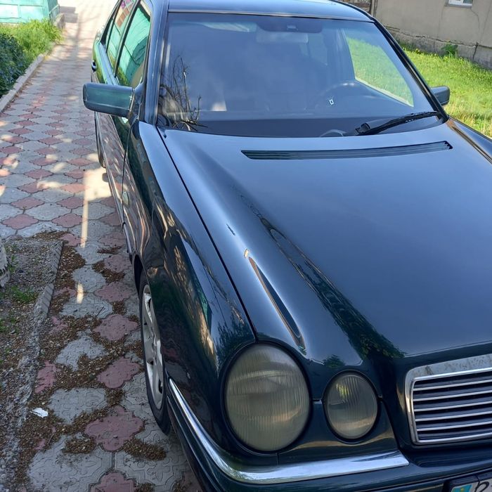 Срочно продам мерседес