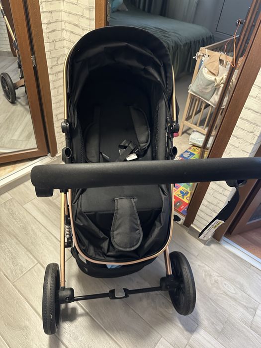 Carucior 2 in 1 in stare buna,utilizat