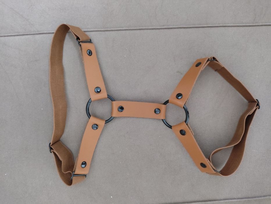 кожаная повязка на ногу