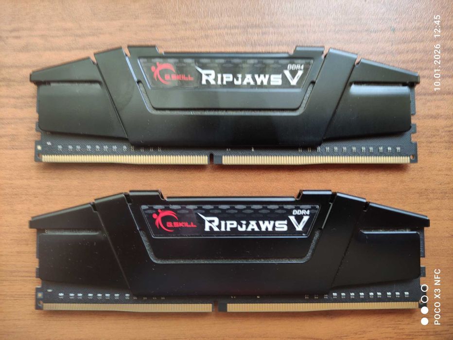 Продавам РАМ памет DDR4 2х8 GB; 3200 mhz